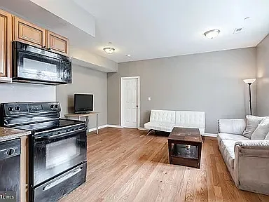 1511 W Susquehanna Ave #D — Photo 5