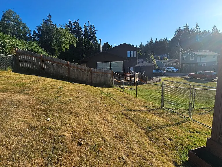 12835 Cedar Ave NW — Photo 14