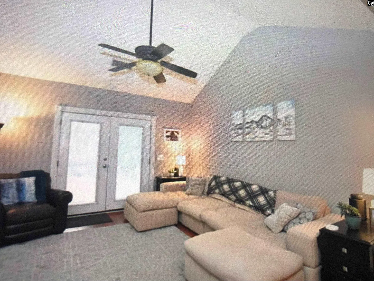 2 bed, 1100 sqft, $1,500 — Photo 3