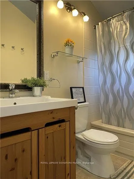4 bed, $2,700 — Photo 4