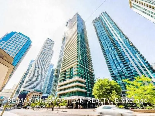 33 Bay St, Toronto, ON