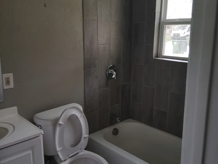 14005 Cimarron Dr — Photo 3