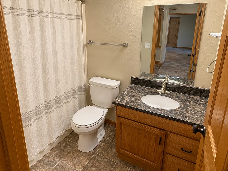 208 N Mill St #2