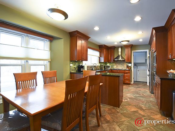 Kitchen / Breakfast Room