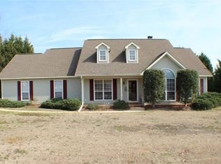 140 Peachtree Blvd, Bonaire, GA 31005