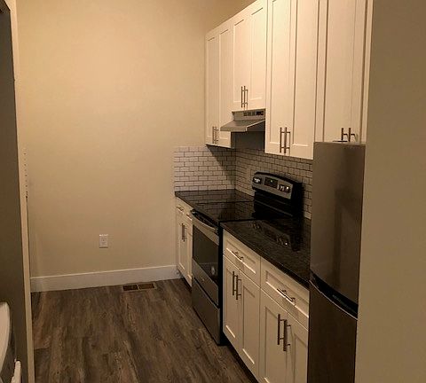2nd image of 213 Fitzwater St Unit 1C