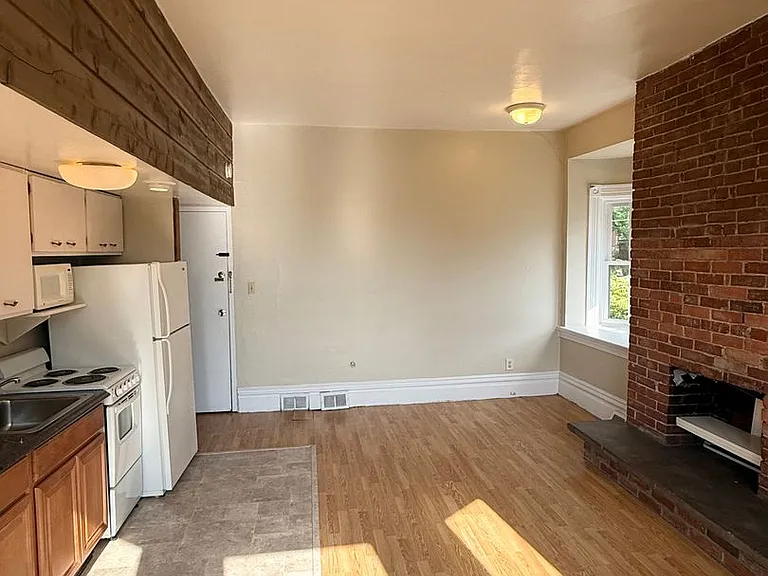 342 S Graham St #3 — Photo 8