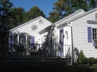 983 W Yarmouth Rd, Yarmouth Port, MA 02675