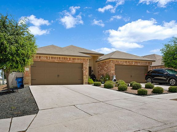 2nd image of 1100/1102 Stanley