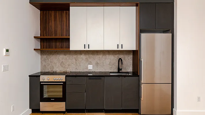 Rented by Nooklyn NYC LLC | media 4