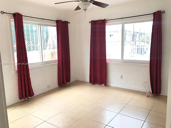 3rd image of 549 Meridian Ave APT 6