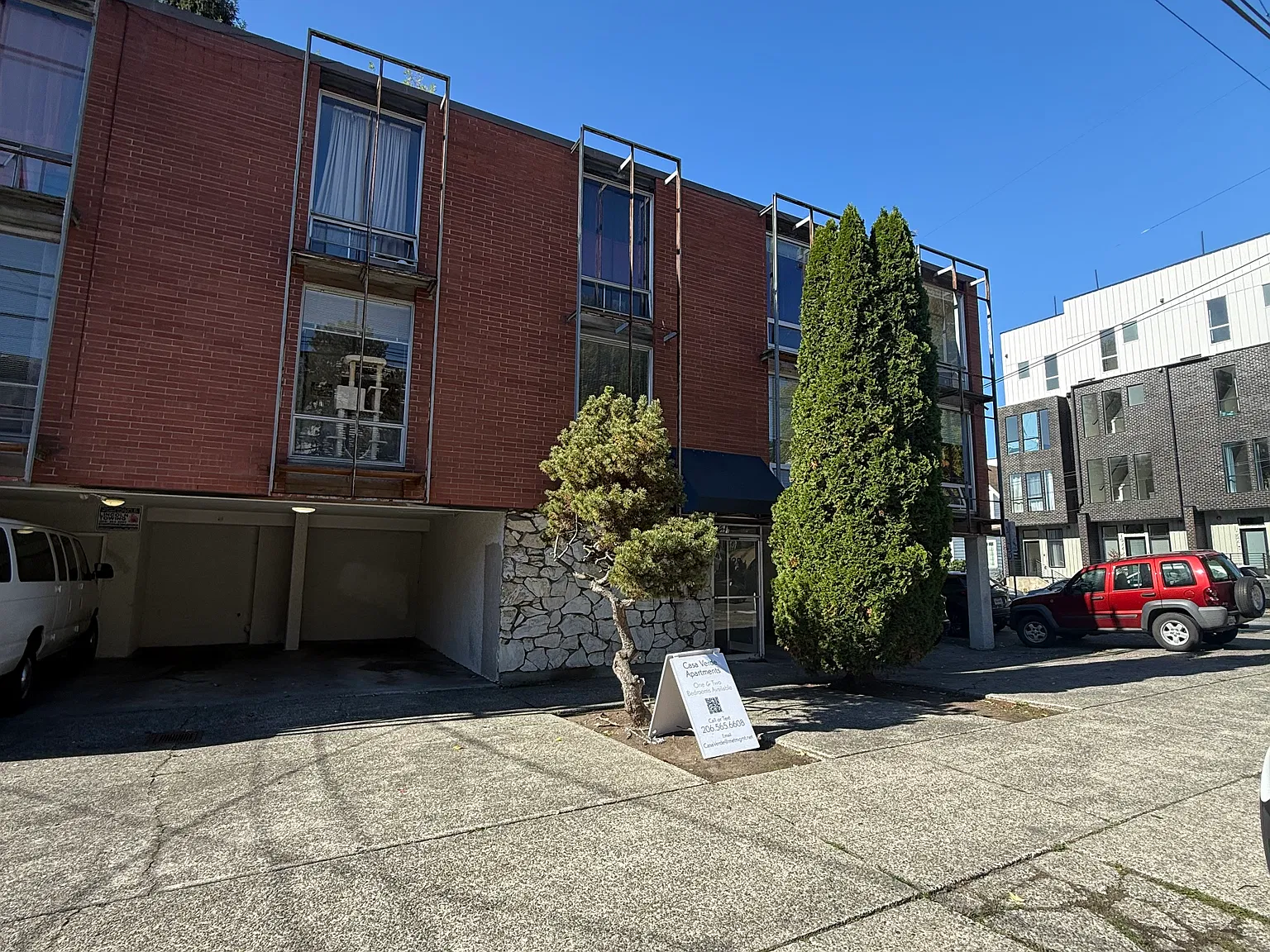 1 bed, 850 sqft, $1,795 — Photo 3