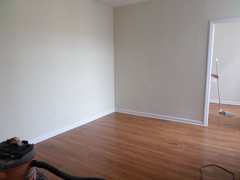 1st image of 2808 Crescent St APT 20