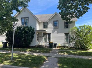 420 N Pine St, Reedsburg, WI 53959