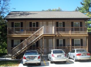 1518 1st St #1, Charleston, IL 61920