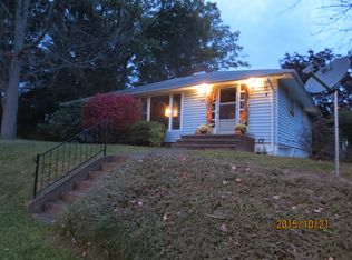 2825 Yale St, Endwell, NY 13760