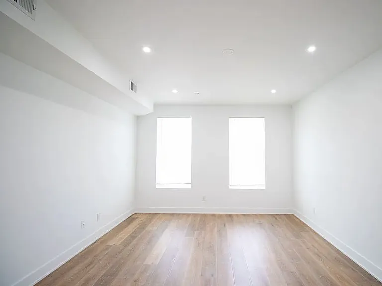 1740 N 22nd St #8 — Photo 11