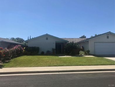 1910 Ryan Way, Hanford, CA, 93230