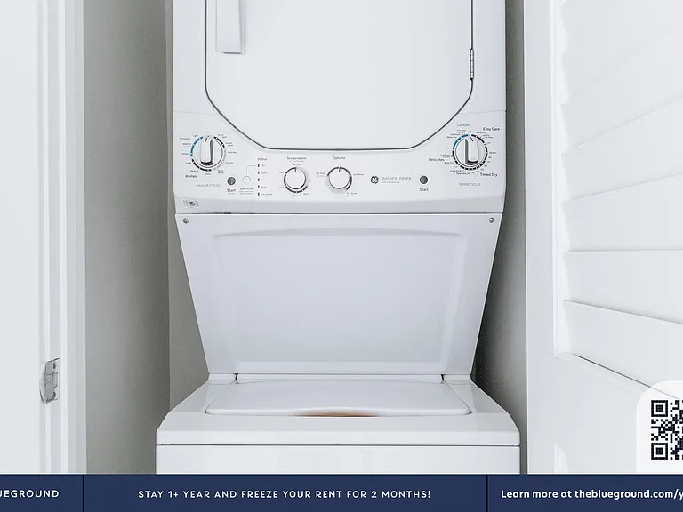 Washer/Dryer in Apartment