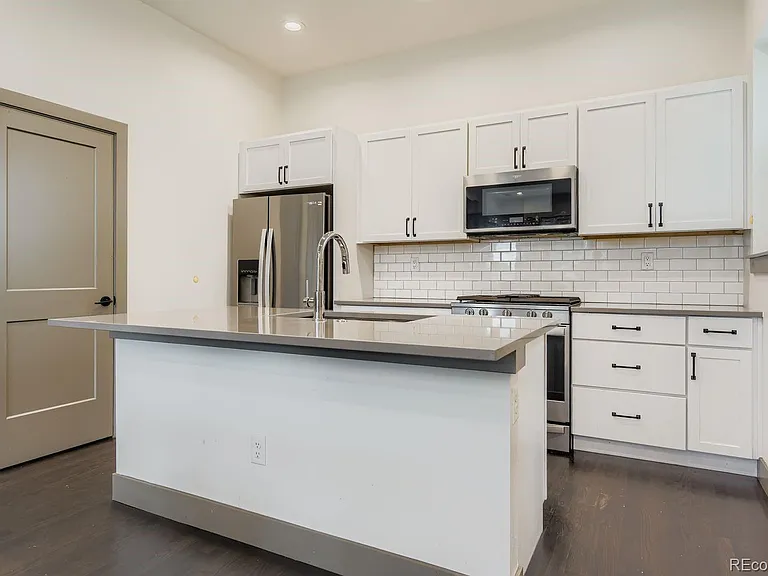 1280 E Hampden Ave #B — Photo 5