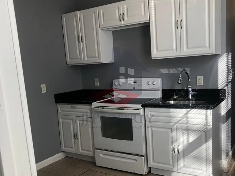 149 Valley St #1 — Photo 3