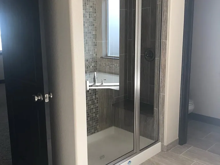 3801 Edison Ave — Photo 6