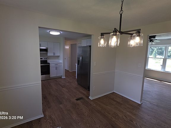 3rd image of 9617 Chapel Hill Rd