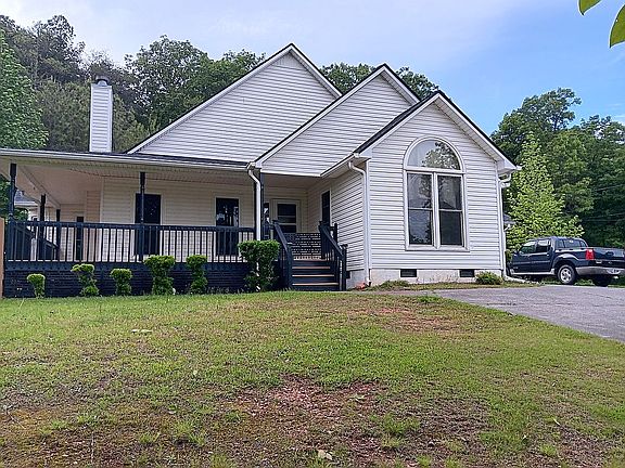 2nd image of 529 Cassville White Rd NW