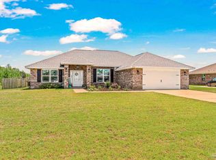 9825 Shangri La West Rd, Milton, FL 32583