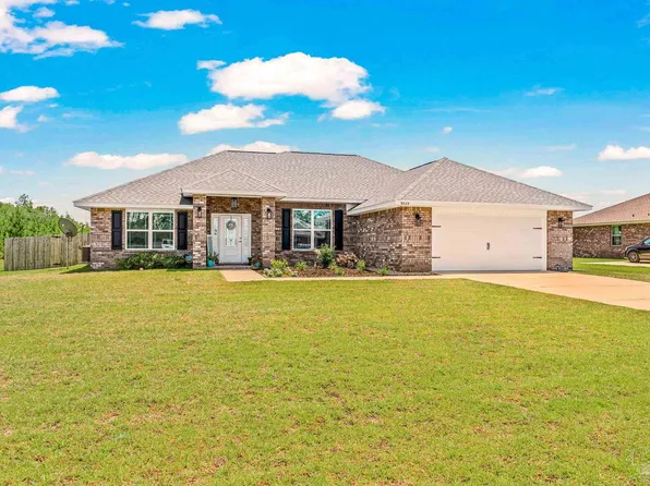 9825 Shangri La West Rd, Milton, FL 32583
