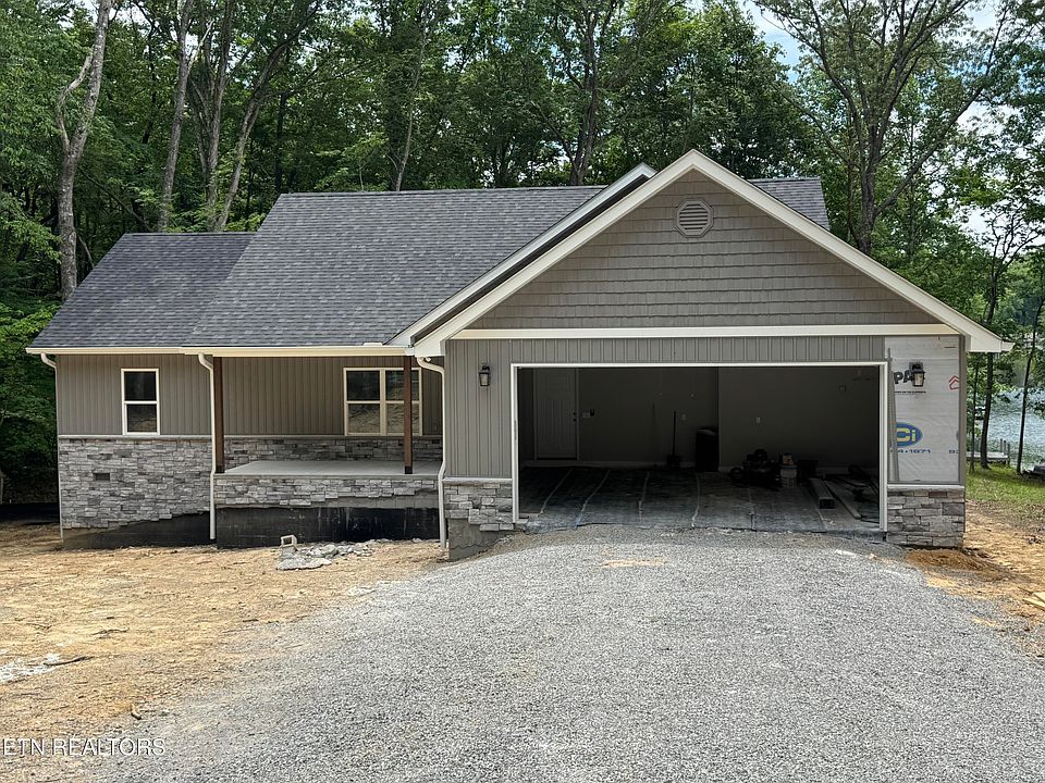 1st image of 203 Dublin Ln