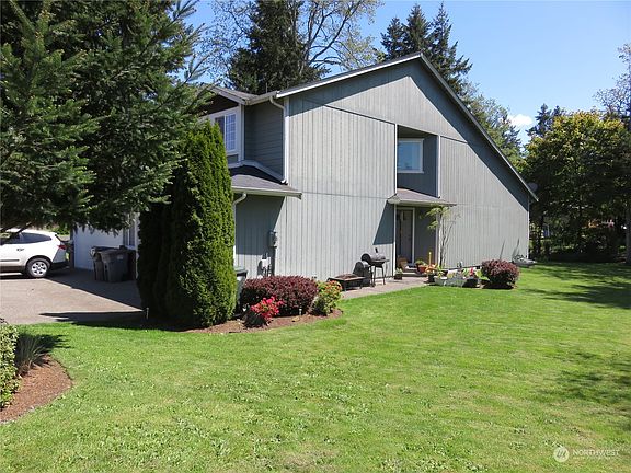 3rd image of 19302 04 8th Avenue E