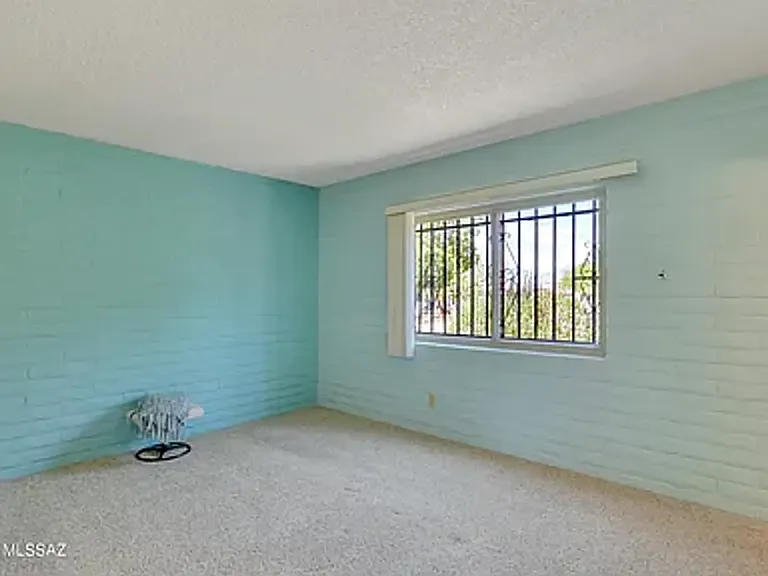 9060 E Bluefield St — Photo 14