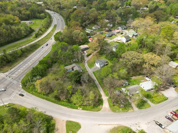 705 Park City Rd, Rossville, GA 30741