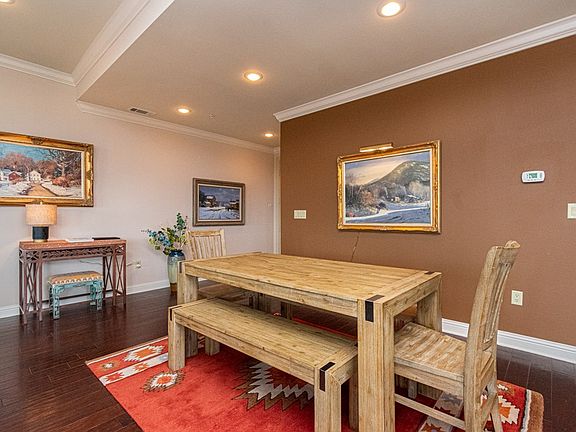 3rd image of 2801 Wexford Dr APT 205