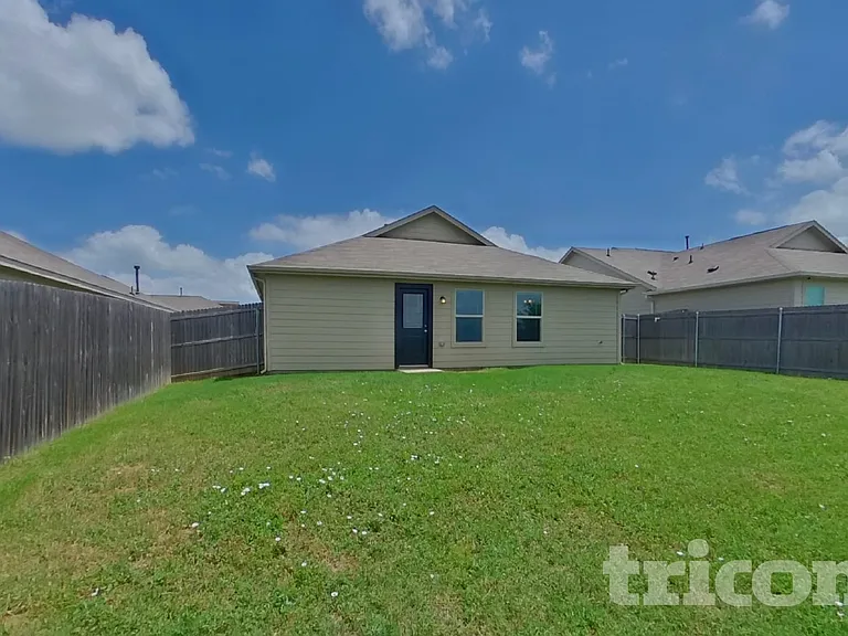6340 Bristolwood Dr — Photo 15