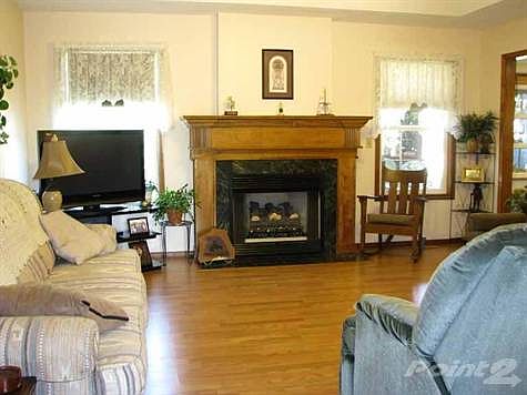 Living room with Fancy Mantel