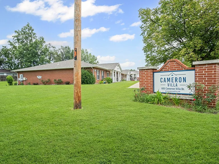 Cameron Villa — Photo 28