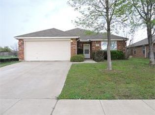 620 Mooney Dr, Saginaw, TX 76179