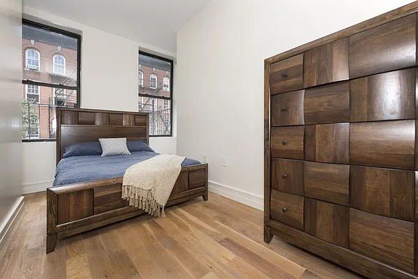 Rented by Bold New York | media 24