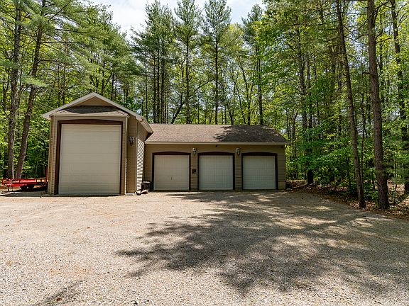 1700 SQ FT Custom Garage