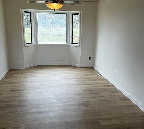 4th image of 11804 NE 107th Ave