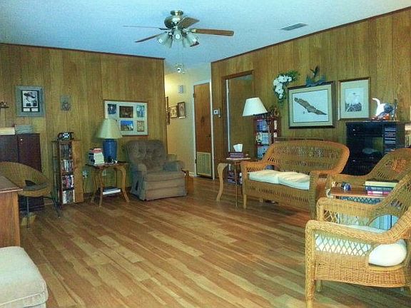 2nd image of 119 Brookview Ln