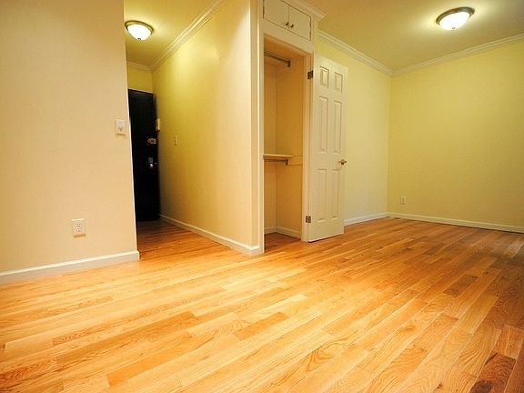 3rd image of 219 Mulberry St #3C