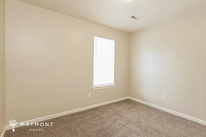 2536 Hanover St — Photo 8