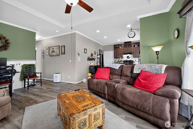 4th image of 505 Chenois Avenue SE