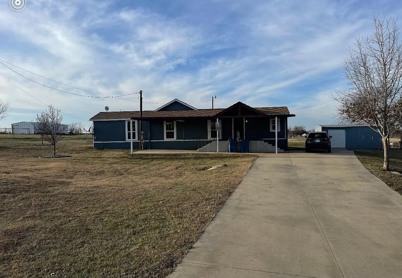 3 bed, 1550 sqft, $2,000 — Photo 1