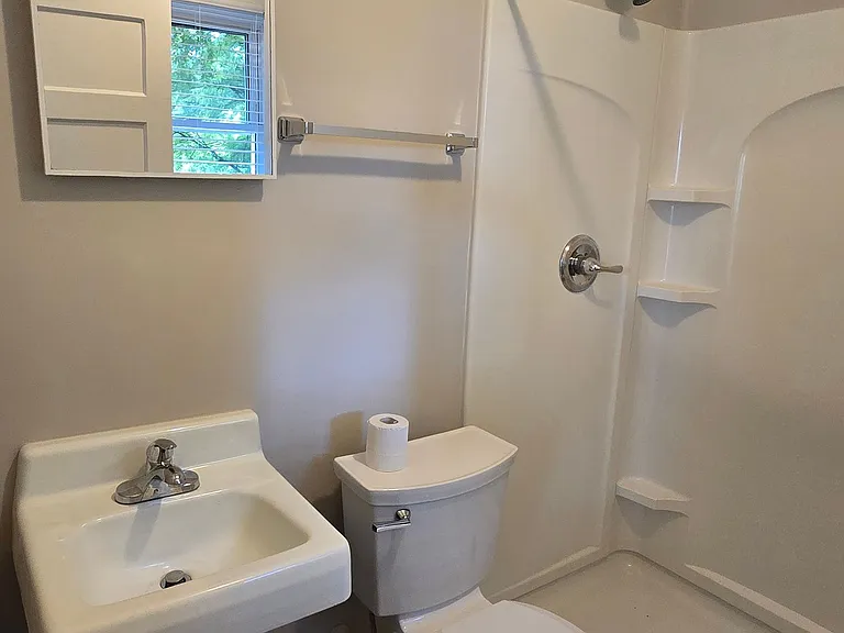 805 Oakshade Ave #805 — Photo 10