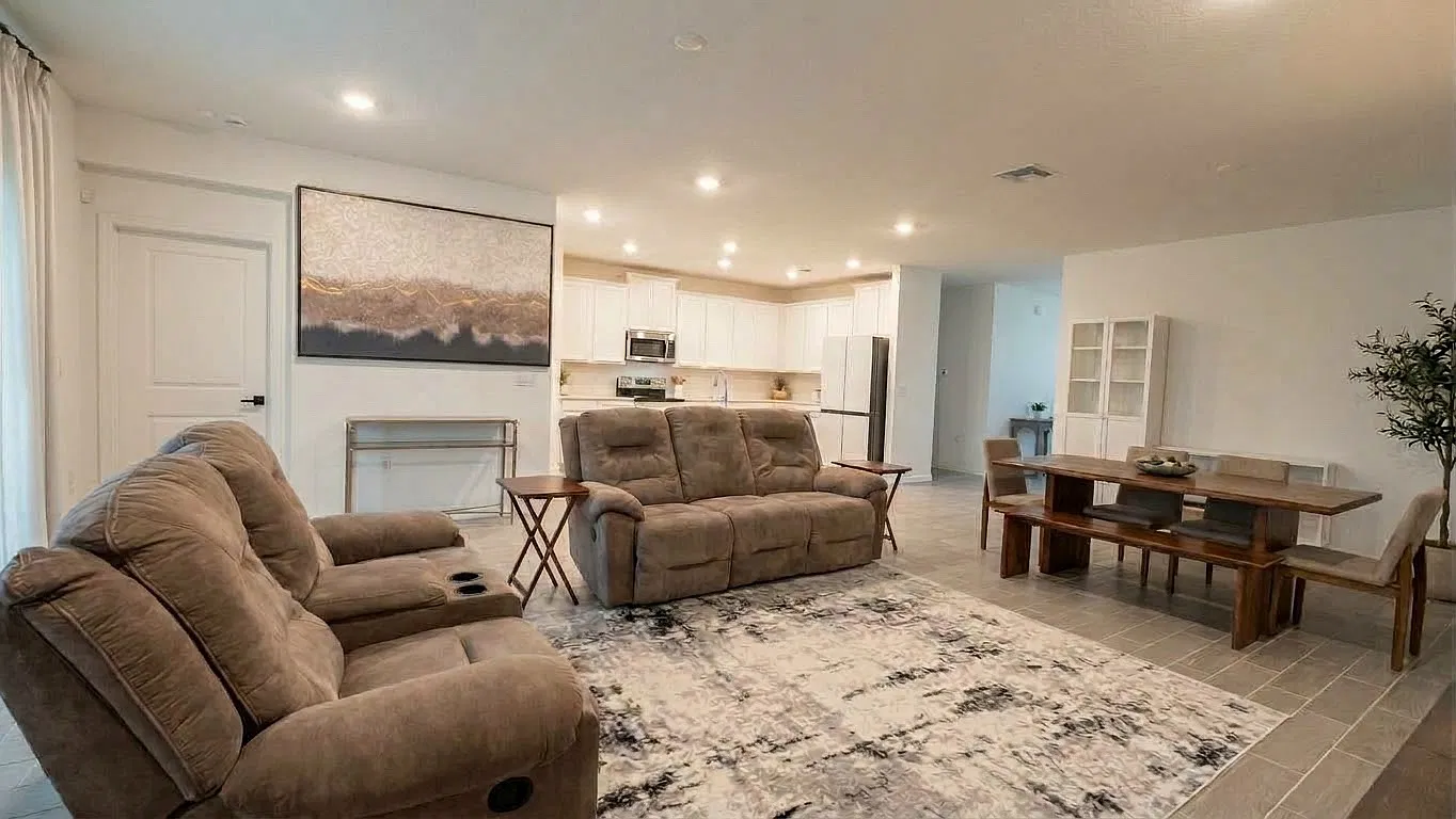4 bed, 2039 sqft, $2,600 — Photo 4