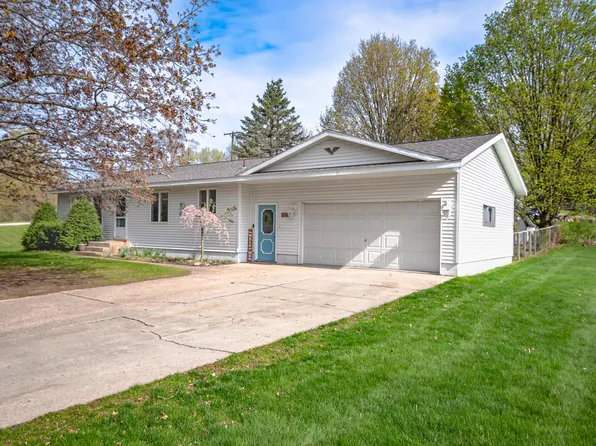 1990 Wolting Ave, New Era, MI 49446